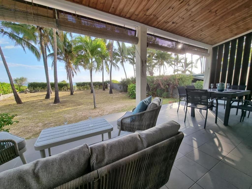 Villa & Bungalow 'Coco Des Sables' Les Pieds Dans L'Eau لا سالين لو باين المظهر الخارجي الصورة