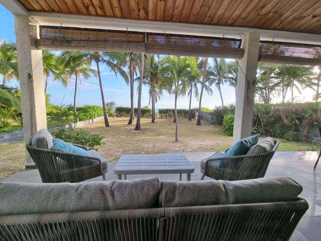 Villa & Bungalow 'Coco Des Sables' Les Pieds Dans L'Eau لا سالين لو باين المظهر الخارجي الصورة